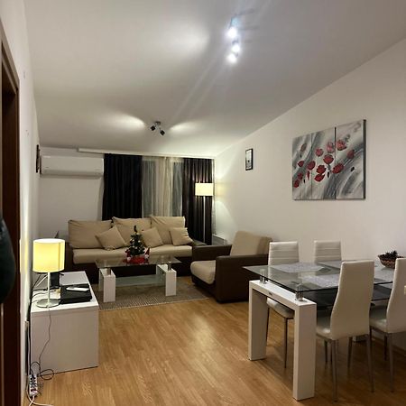 Aspen Luxury Apartamnet 拉兹洛格 外观 照片